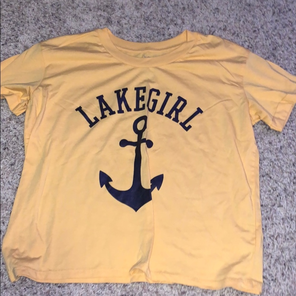 tee shirt